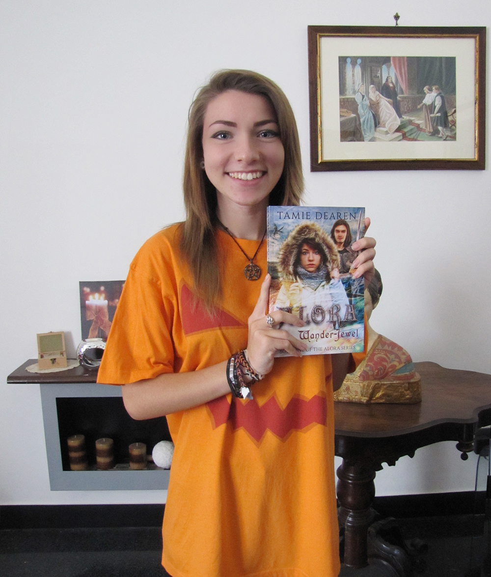 Aurora-Alora – Tamie Dearen